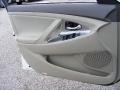 Super White - Camry Hybrid Photo No. 23