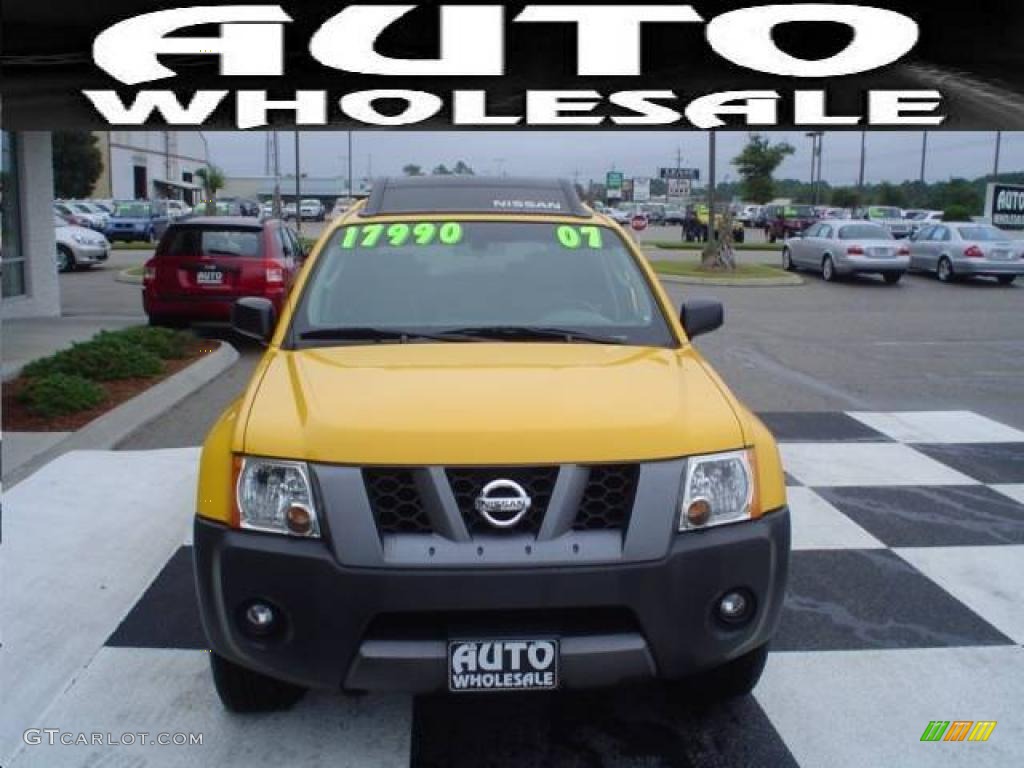 2007 Xterra SE - Solar Yellow / Steel/Graphite photo #2