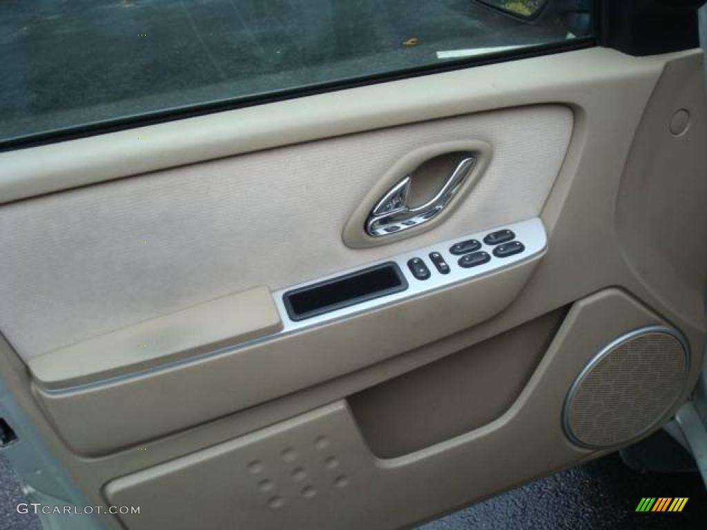 2005 Mariner V6 Premier 4WD - Gold Ash Metallic / Pebble/Light Parchment photo #14