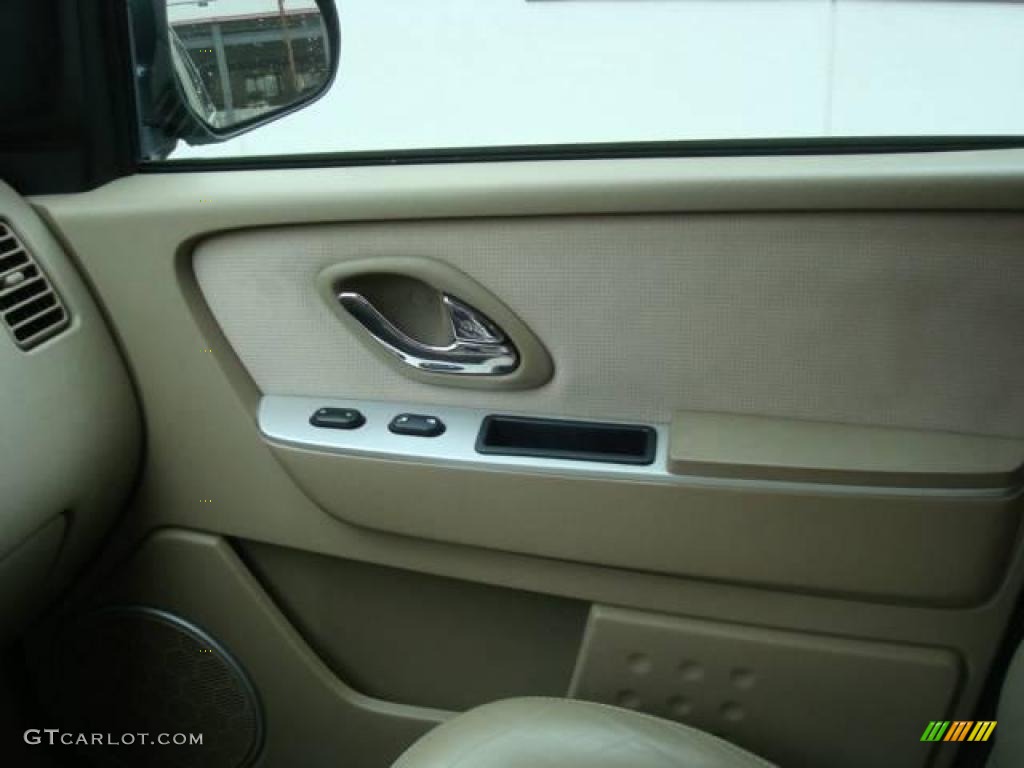 2005 Mariner V6 Premier 4WD - Gold Ash Metallic / Pebble/Light Parchment photo #17