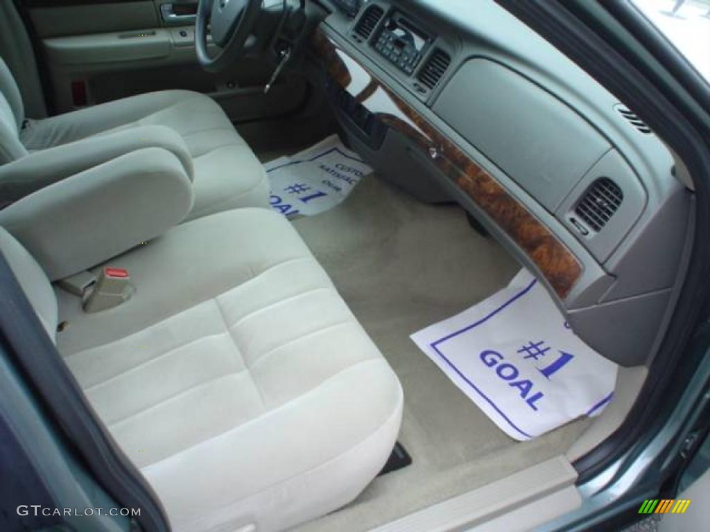 2006 Grand Marquis GS - Light Tundra Metallic / Light Camel photo #17