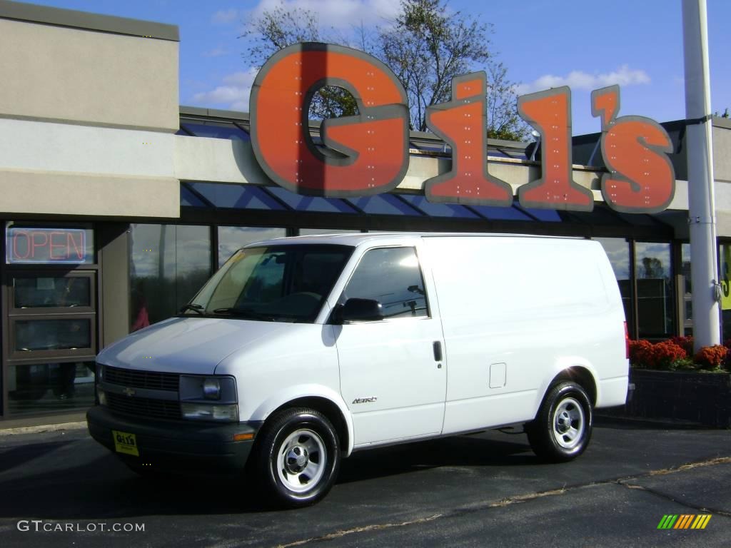 2002 Astro Commercial Van - Ivory White / Neutral photo #1