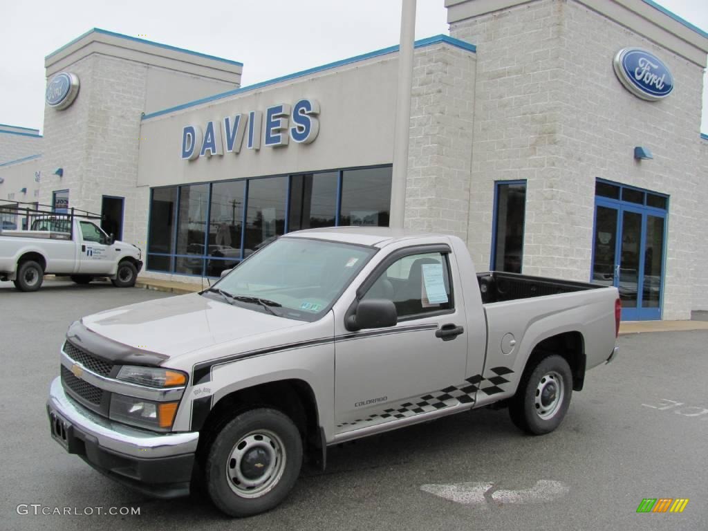 Silver Birch Metallic Chevrolet Colorado