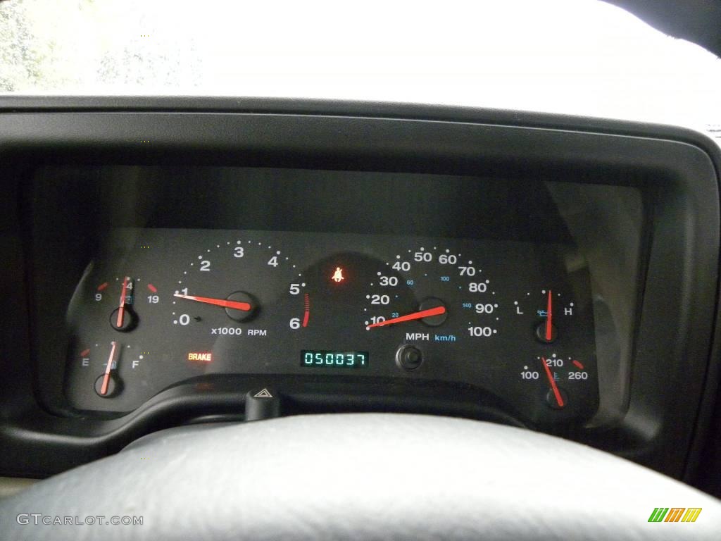 2004 Wrangler SE 4x4 - Light Khaki Metallic / Khaki photo #17