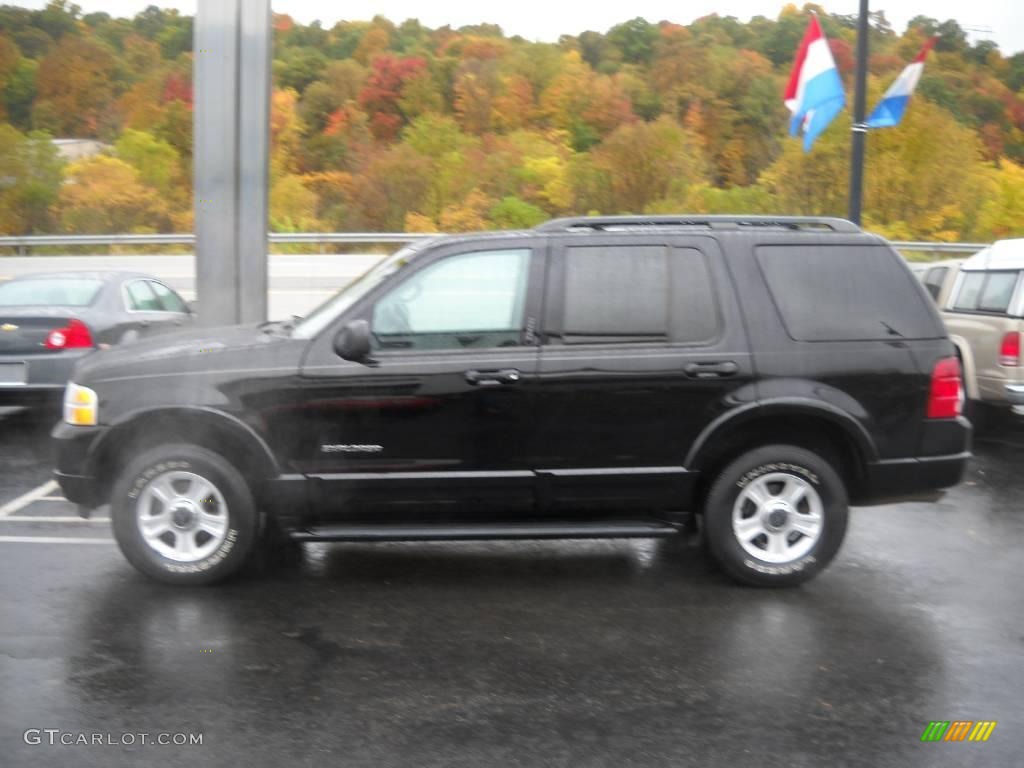 2002 Explorer Limited 4x4 - Black Clearcoat / Midnight Grey photo #5