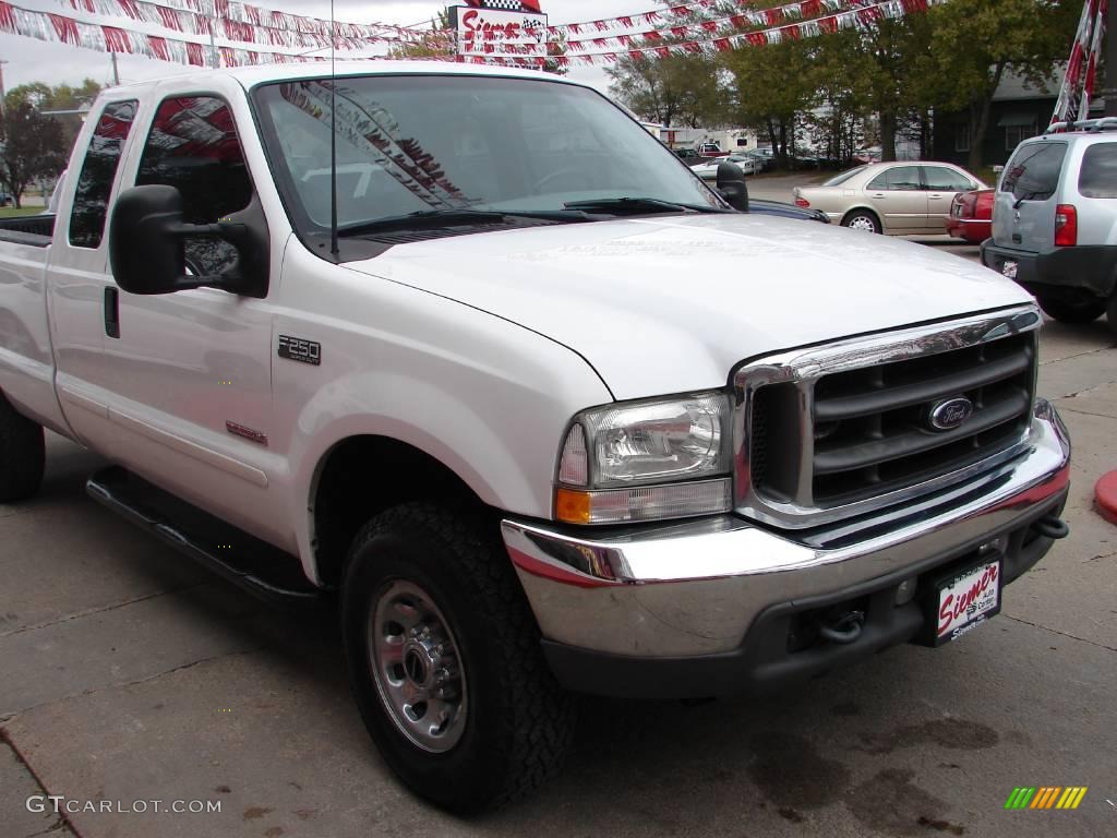 2003 F250 Super Duty XLT SuperCab 4x4 - Oxford White / Dark Flint Grey photo #24