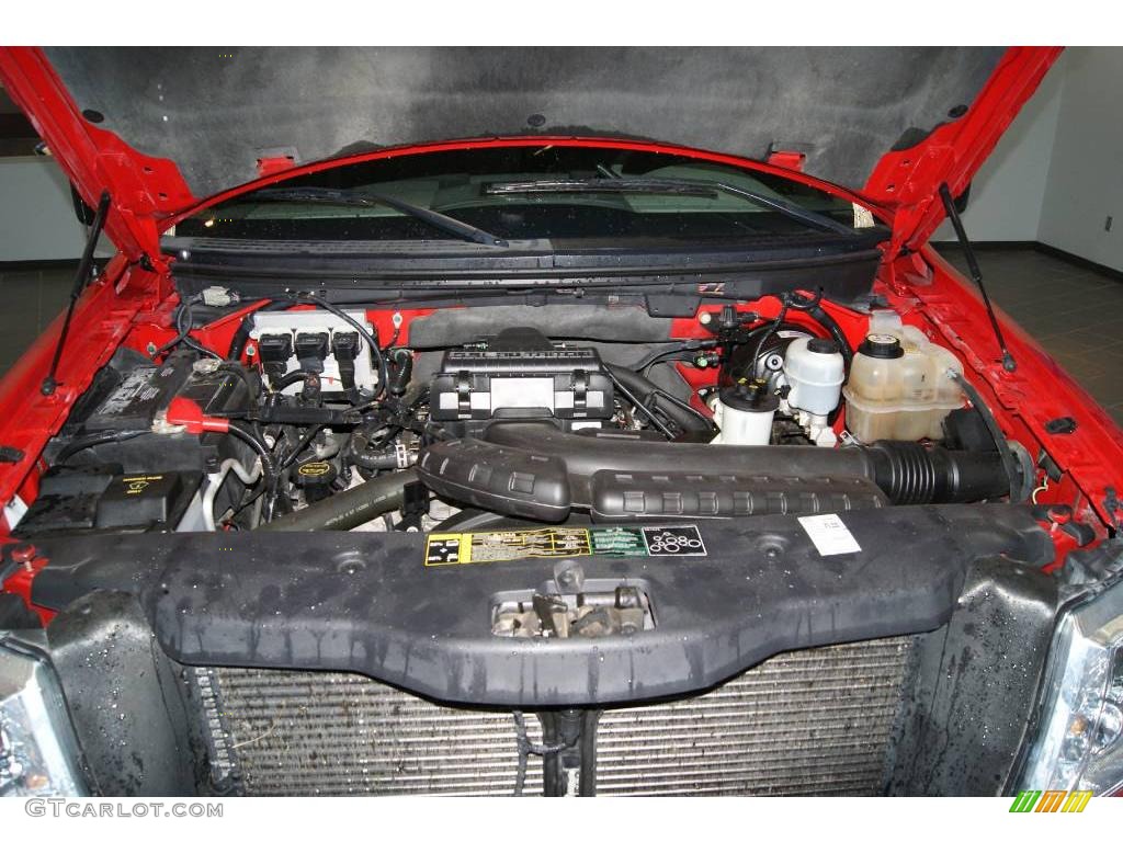 2004 F150 XLT Regular Cab 4x4 - Bright Red / Dark Flint photo #8