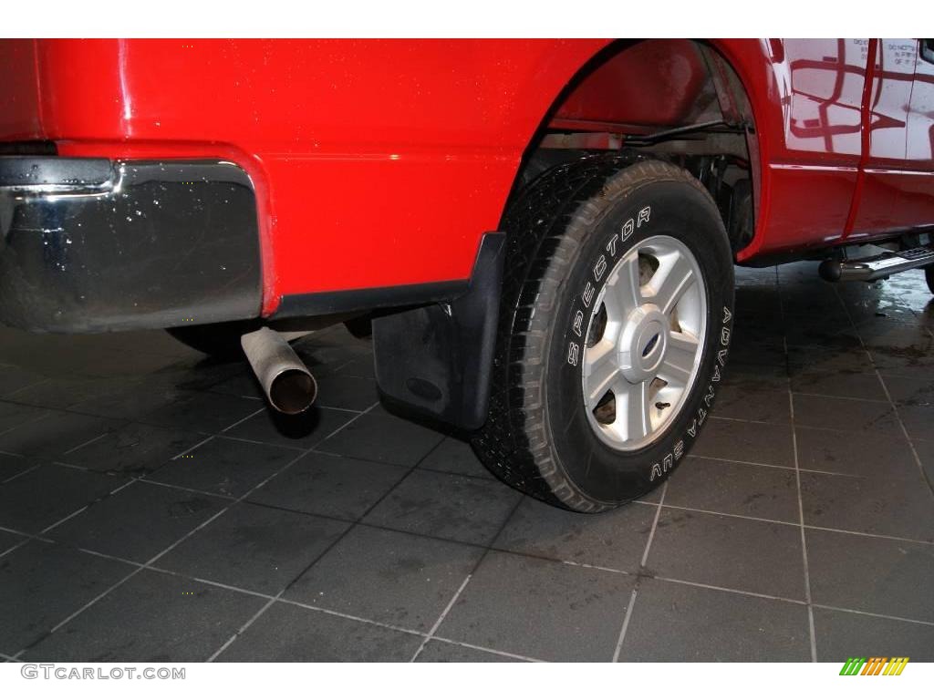 2004 F150 XLT Regular Cab 4x4 - Bright Red / Dark Flint photo #20