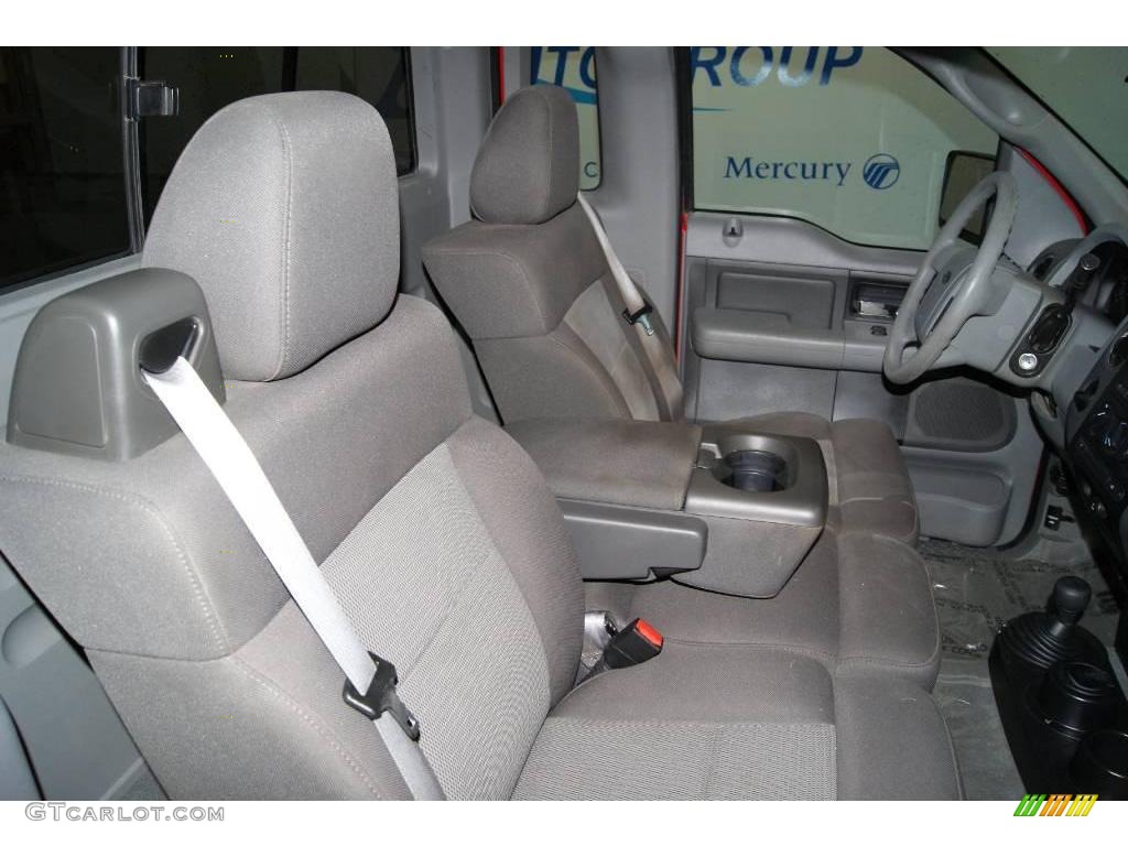 2004 F150 XLT Regular Cab 4x4 - Bright Red / Dark Flint photo #33