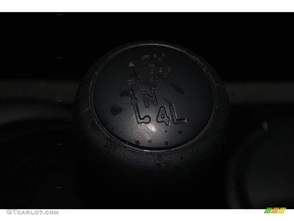 2004 F150 XLT Regular Cab 4x4 - Bright Red / Dark Flint photo #46