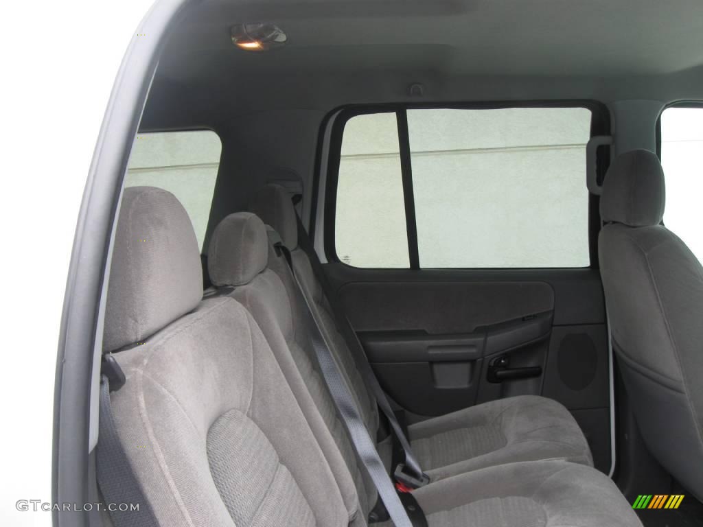 2005 Explorer XLT 4x4 - Oxford White / Graphite photo #7
