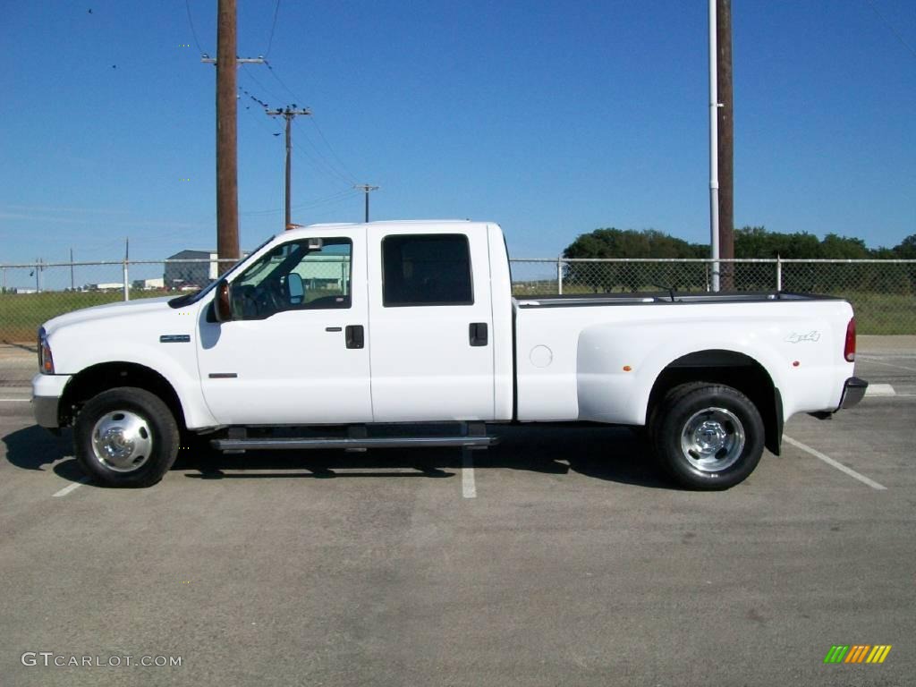 2005 F350 Super Duty Lariat Crew Cab 4x4 Dually - Oxford White / Tan photo #2