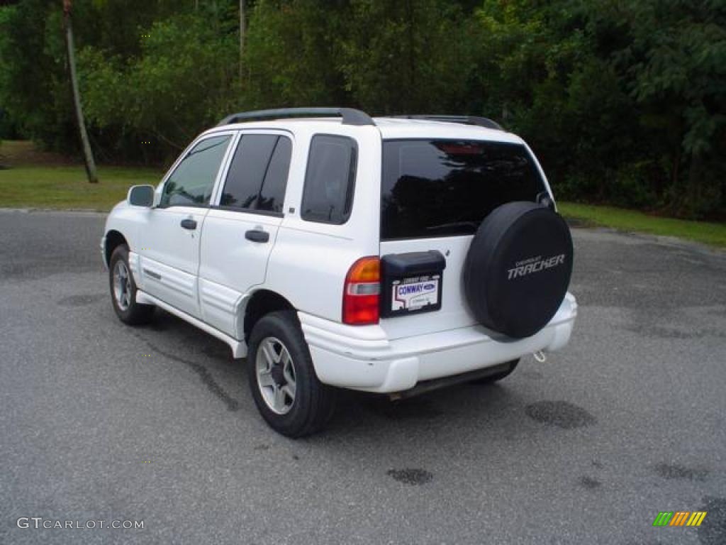 2003 Tracker 4WD Hard Top - White / Medium Gray photo #7