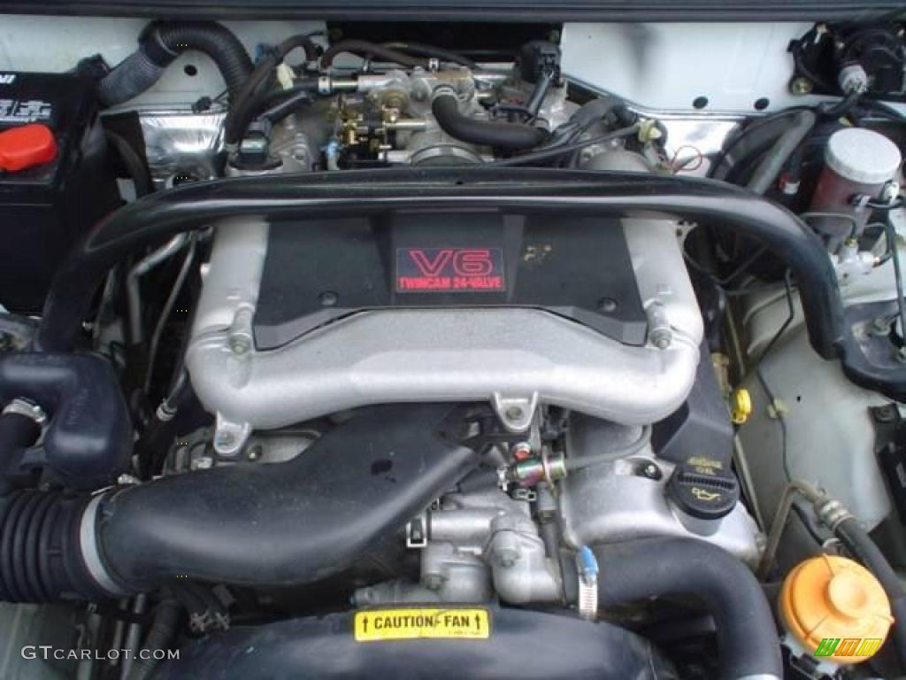 2003 Tracker 4WD Hard Top - White / Medium Gray photo #11