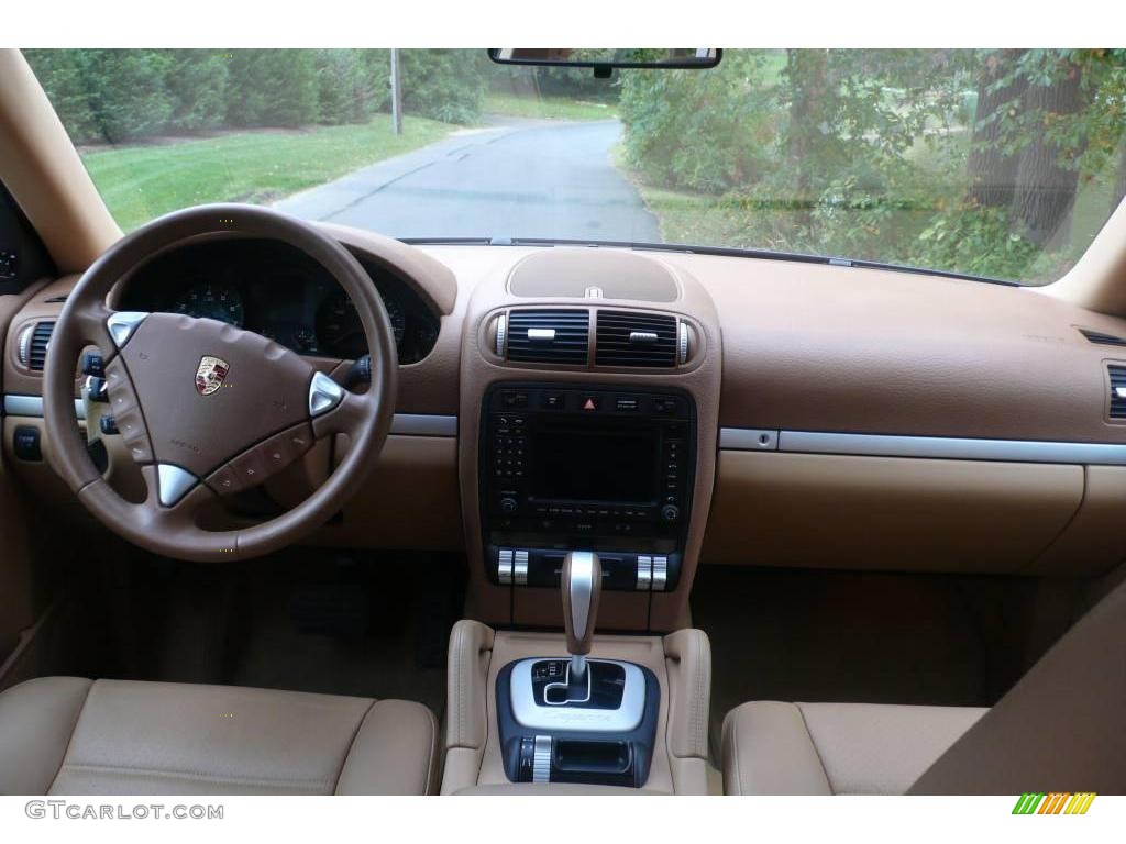 2006 Porsche Cayenne Tiptronic Havanna/Sand Beige Dashboard Photo #19917528
