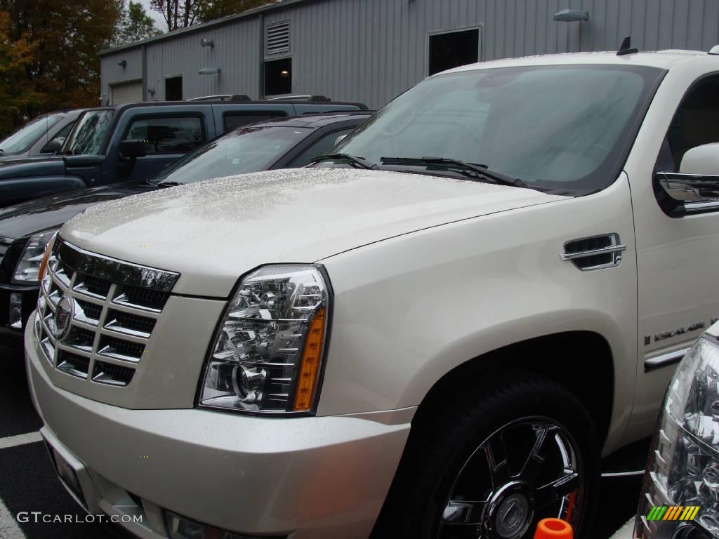 2008 Escalade ESV AWD - White Diamond / Cocoa/Light Cashmere photo #3