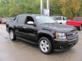 Black - Avalanche LTZ 4WD Photo No. 5