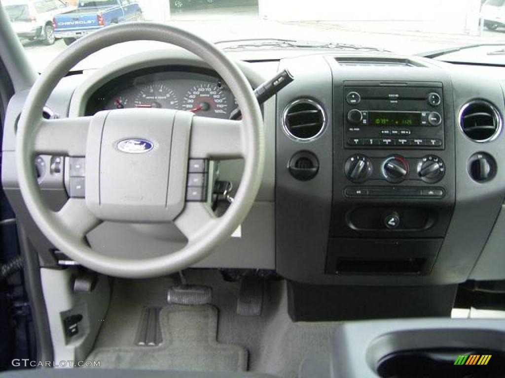 2006 F150 XLT SuperCab - True Blue Metallic / Medium/Dark Flint photo #22