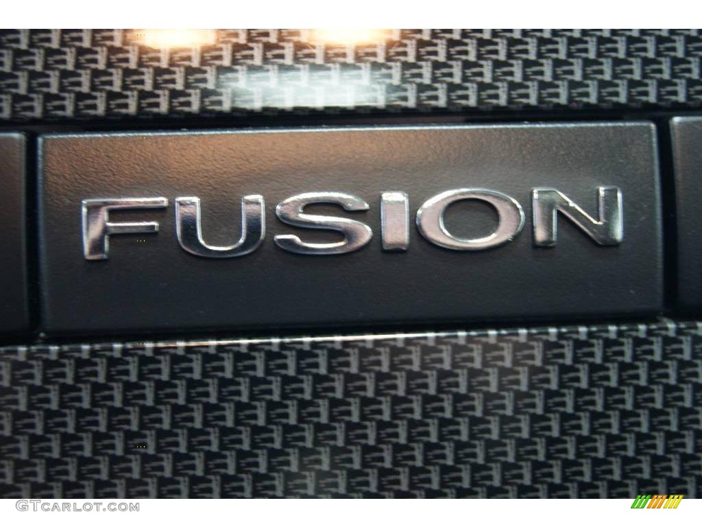 2006 Fusion SE V6 - Titanium Green Metallic / Charcoal Black photo #44