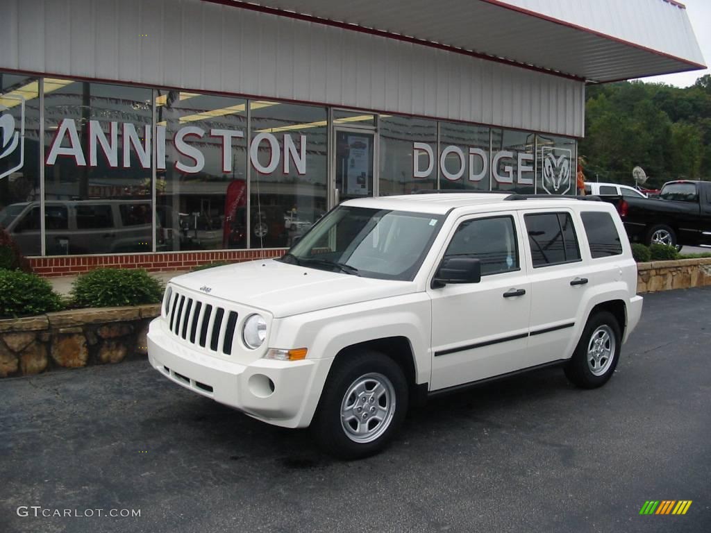 2008 Patriot Sport - Stone White Clearcoat / Dark Slate Gray photo #1