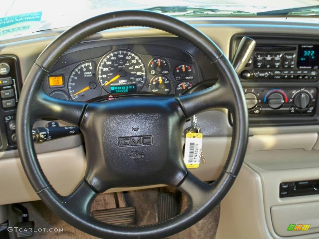 2001 Yukon SLE 4x4 - Topaz Gold Metallic / Neutral Tan/Shale photo #6