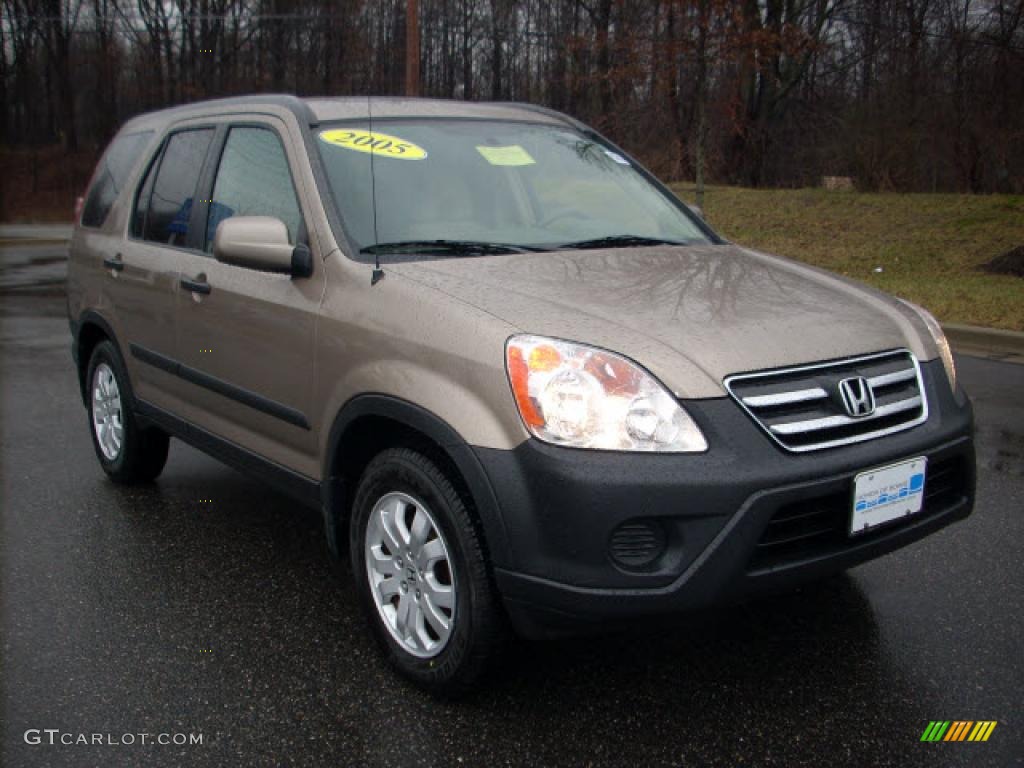 2005 CR-V EX 4WD - Sahara Sand Metallic / Ivory photo #1