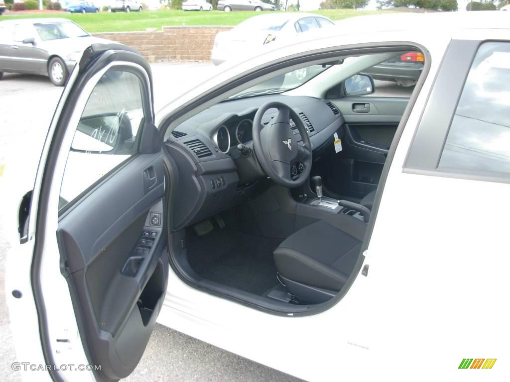 2010 Lancer DE - Wicked White Metallic / Black photo #14