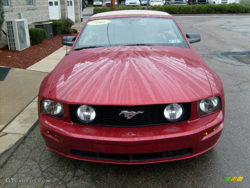 2006 Mustang GT Premium Convertible - Redfire Metallic / Light Parchment photo #7