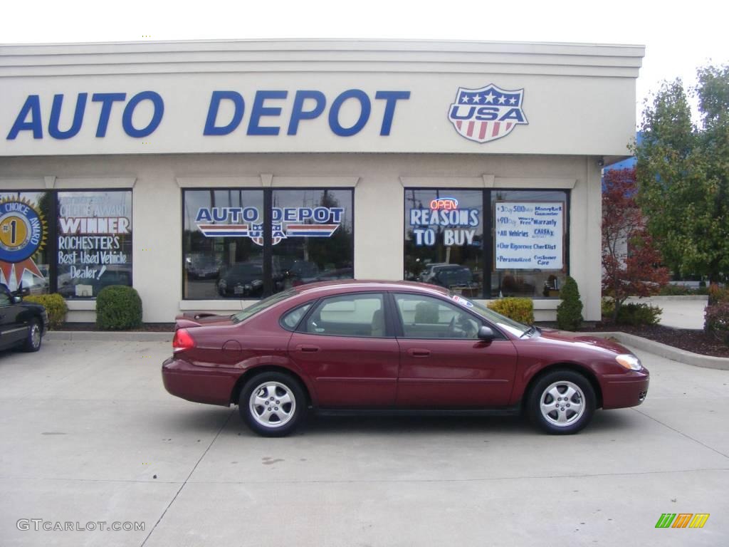 2006 Taurus SE - Merlot Metallic / Medium/Dark Pebble Beige photo #1