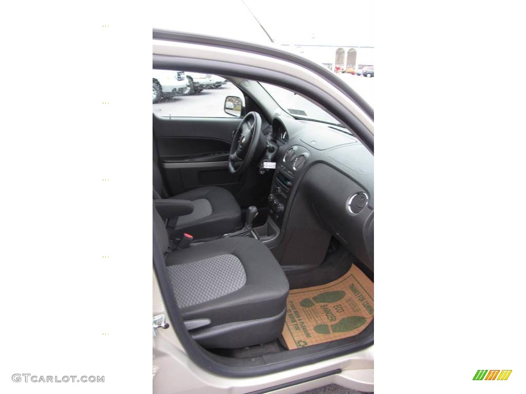 2009 HHR LT - Gold Mist Metallic / Ebony photo #12