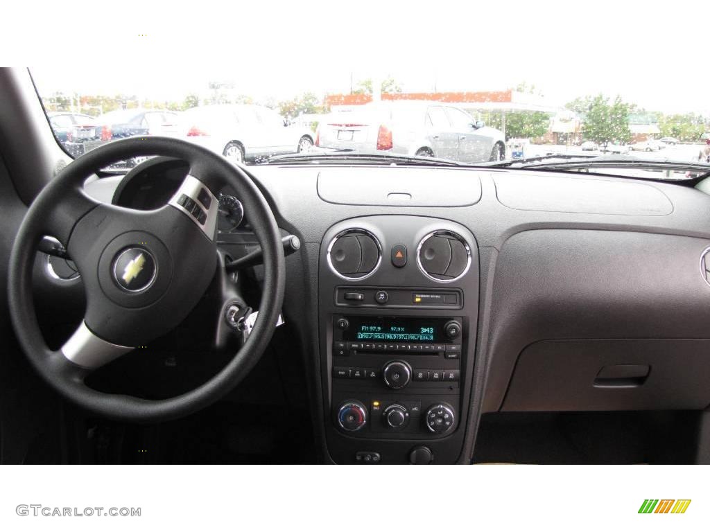 2009 HHR LT - Gold Mist Metallic / Ebony photo #14