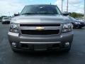Greystone Metallic - Suburban LT 4x4 Photo No. 2
