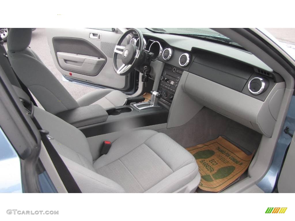 2008 Mustang V6 Deluxe Coupe - Windveil Blue Metallic / Light Graphite photo #11