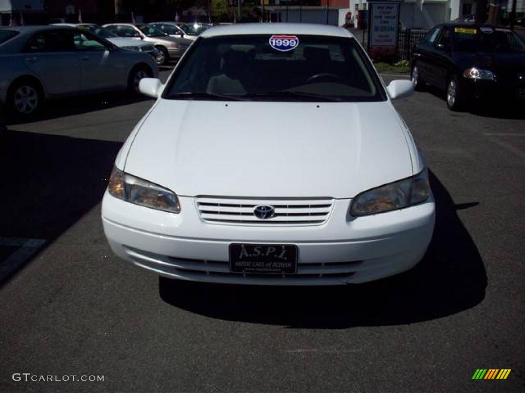 1999 Camry LE - Super White / Oak photo #8