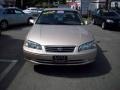 2001 Cashmere Beige Metallic Toyota Camry LE  photo #8