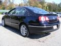 Deep Black - Passat Lux Sedan Photo No. 3