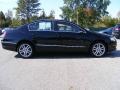 Deep Black - Passat Lux Sedan Photo No. 6