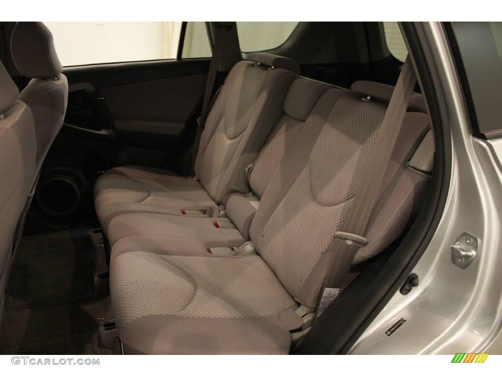 2007 RAV4 4WD - Classic Silver Metallic / Ash Gray photo #16