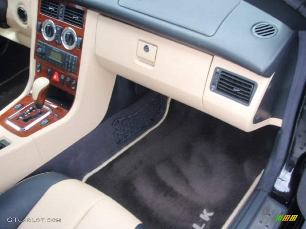 2003 SLK 320 Roadster - Black / Sienna Beige photo #16