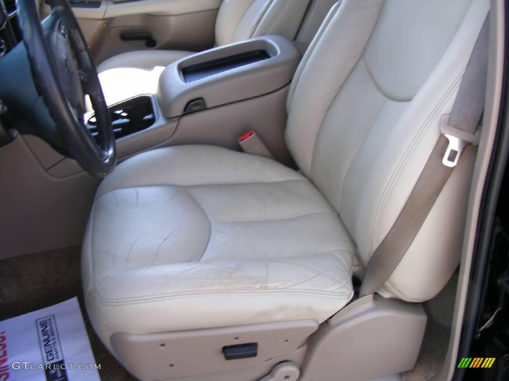 2003 Suburban 1500 LT 4x4 - Black / Tan/Neutral photo #40