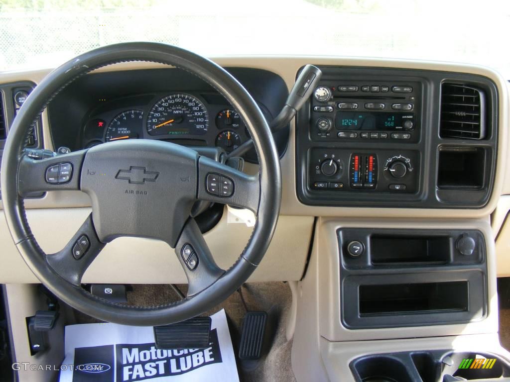 2003 Suburban 1500 LT 4x4 - Black / Tan/Neutral photo #44
