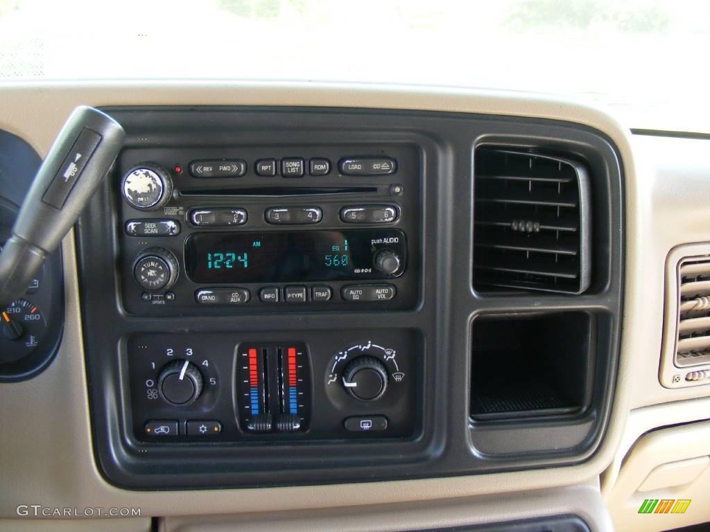 2003 Suburban 1500 LT 4x4 - Black / Tan/Neutral photo #46