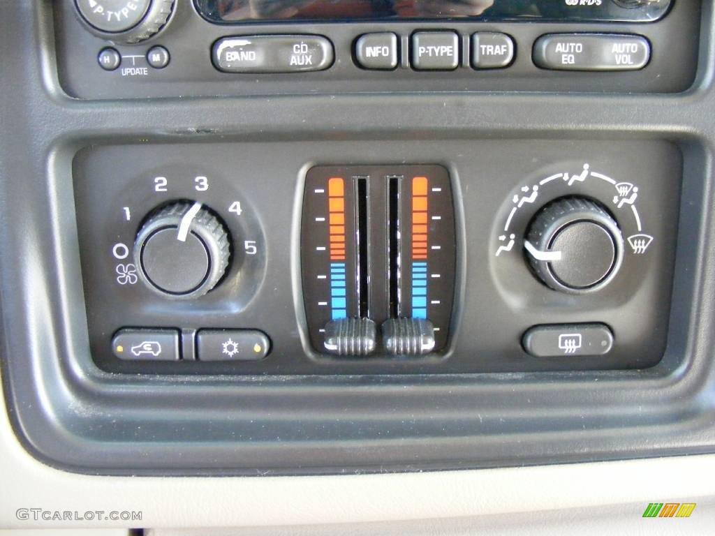 2003 Suburban 1500 LT 4x4 - Black / Tan/Neutral photo #47