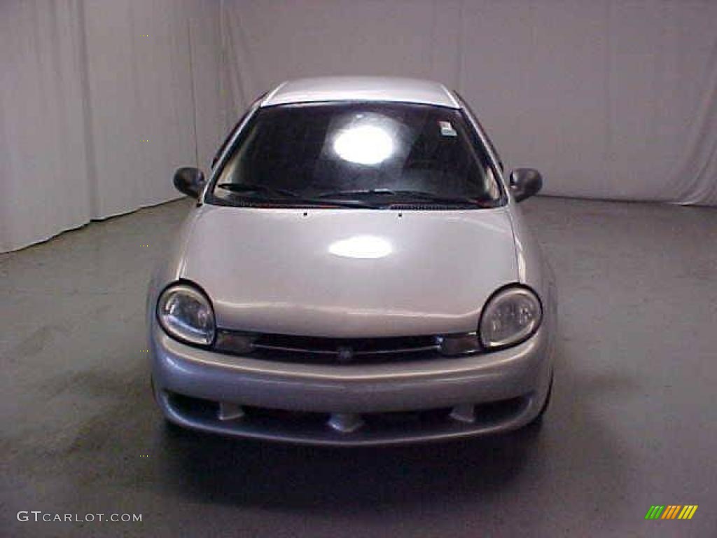 2001 Neon SE - Bright Silver Metallic / Dark Slate Gray photo #2