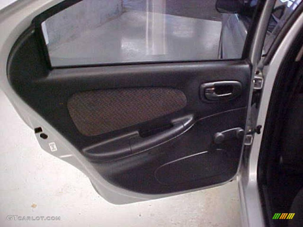 2001 Neon SE - Bright Silver Metallic / Dark Slate Gray photo #16