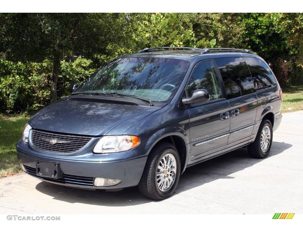 2001 Town & Country Limited - Steel Blue Pearl / Taupe photo #1