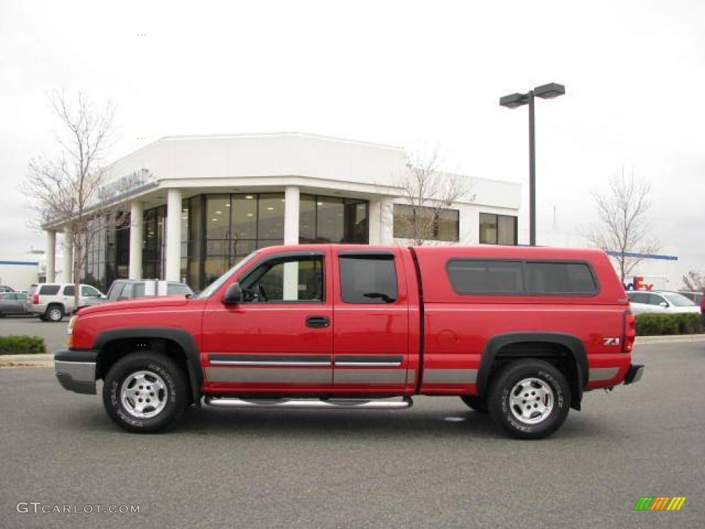 2004 Silverado 1500 Z71 Extended Cab 4x4 - Victory Red / Dark Charcoal photo #1