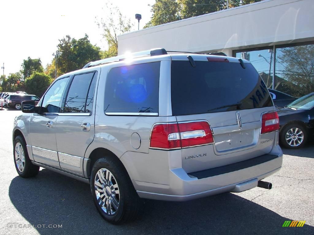 2007 Navigator Ultimate 4x4 - Silver Birch Metallic / Charcoal photo #3
