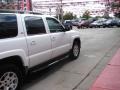 Summit White - Suburban Z71 1500 4x4 Photo No. 24