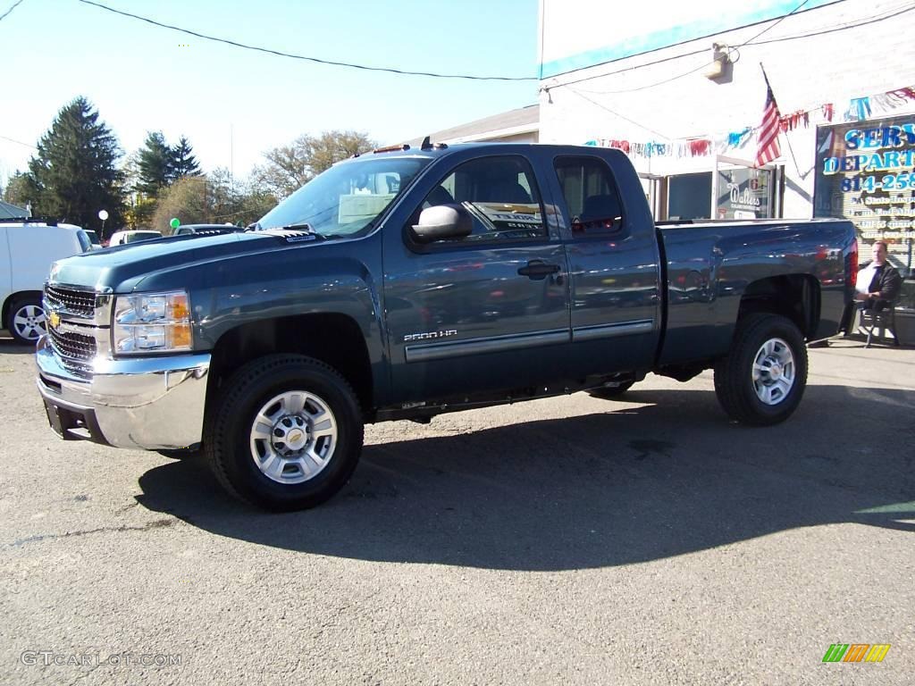 2009 Silverado 2500HD LT Extended Cab 4x4 - Blue Granite Metallic / Ebony photo #3